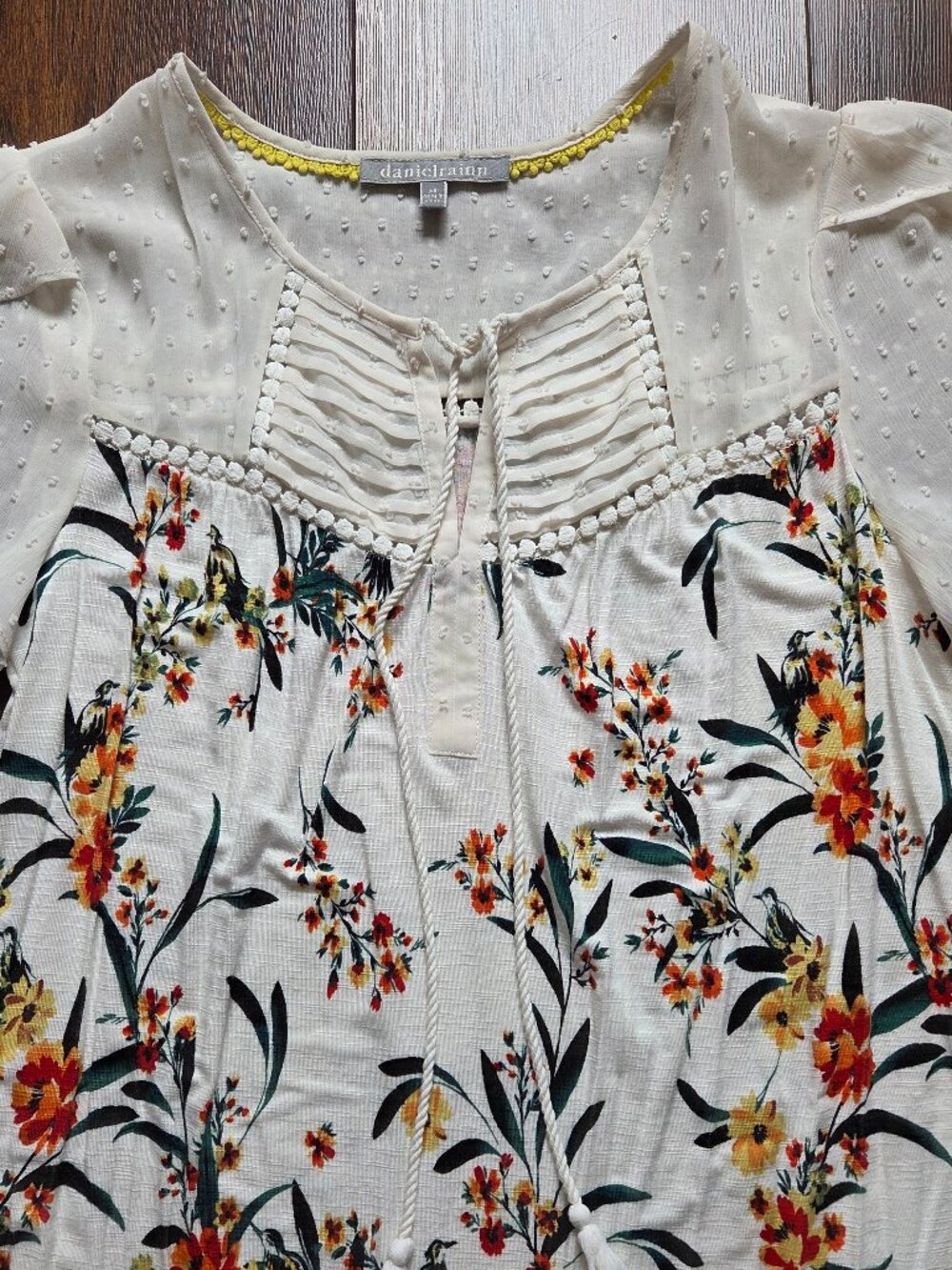 Daniel Rainn Jarra Flutter Sleeve Tassel Knit Top, x-small, like new - Picture 8 of 12